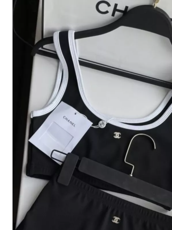 Conjunto Deportivo (Chanel)