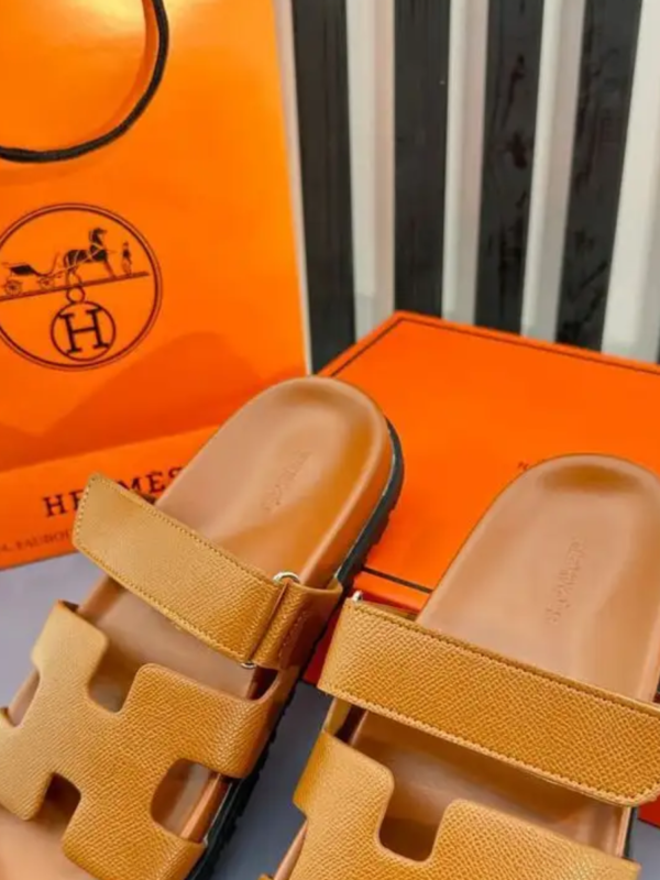 Sandalias Hermes