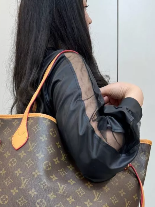 Bolso Louis Vuitton - Image 9