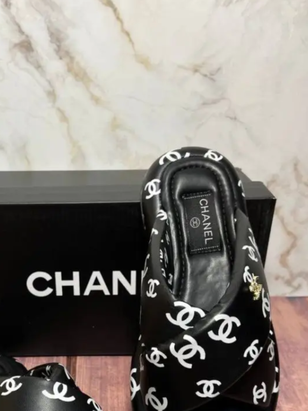 Sandalias Chanel - Image 3